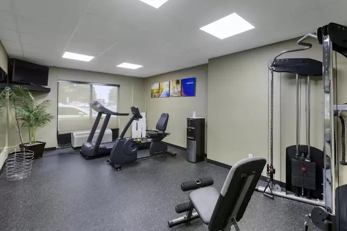 Comfort Inn & Suites Peachtree Corners 4