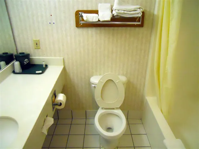 America's Best Inn Decatur 4