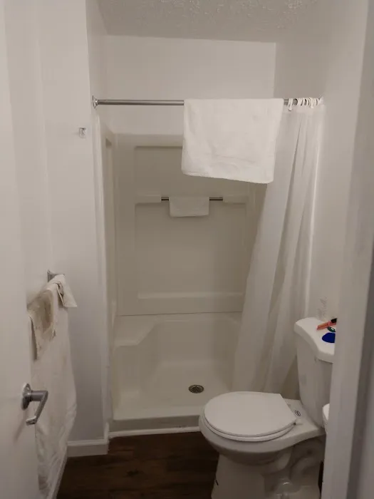 Metro Hotel 4
