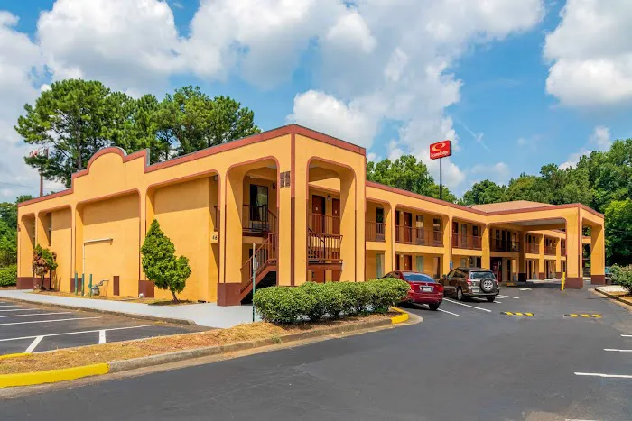 Econo Lodge 4