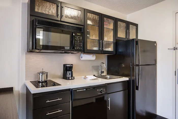 Sonesta Simply Suites Atlanta Gwinnett Place 5