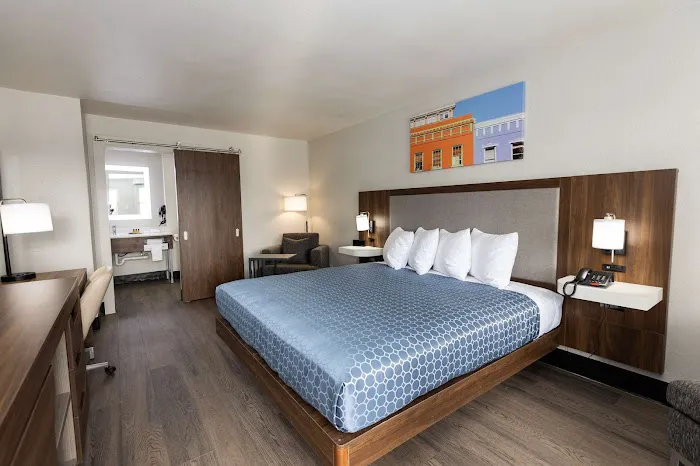 Bhagat Hotels Stone Mountain Atlanta BW Signature Collection 4
