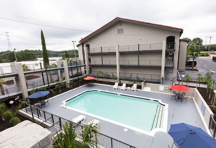 Bhagat Hotels Stone Mountain Atlanta BW Signature Collection 4