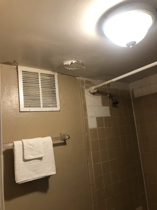 Economy Hotel Glenwood 4