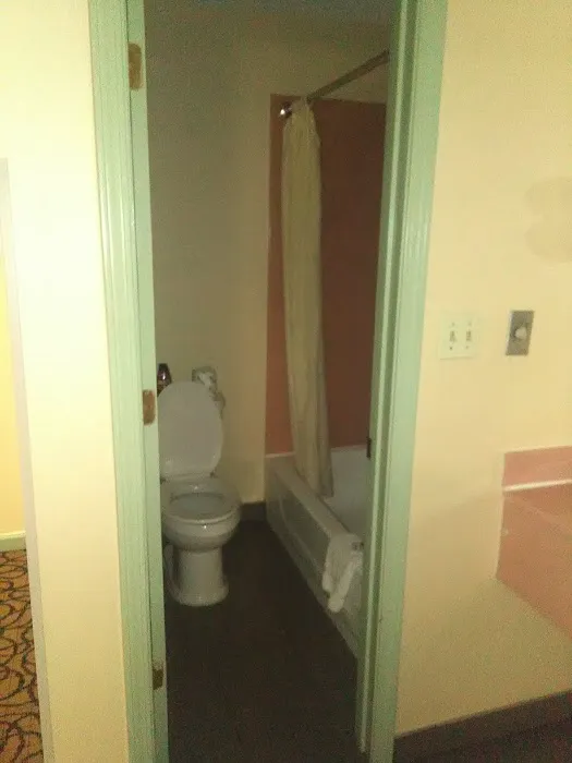 Discover Inn 4