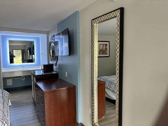 Americas Best Value Inn Decatur, GA 4