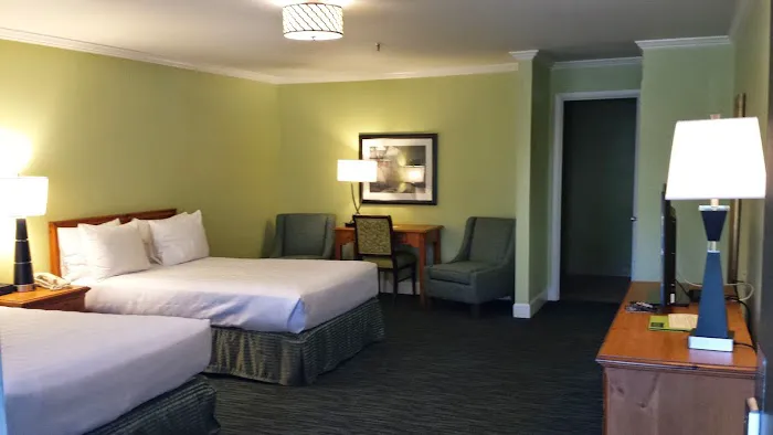 The University Inn at Emory 5
