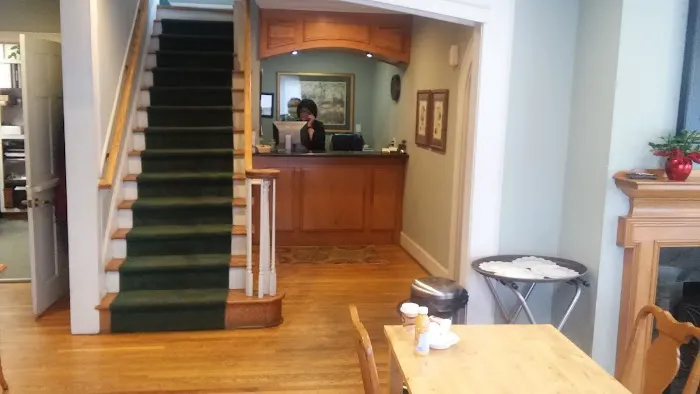 The University Inn at Emory 5