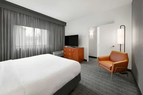 Courtyard Atlanta Duluth/Gwinnett Place 5