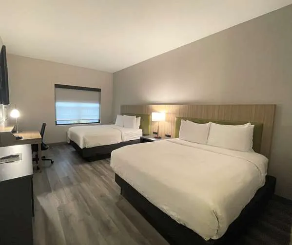 Country Inn & Suites by Radisson, Stone Mountain, GA 4