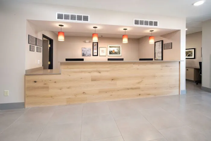Country Inn & Suites by Radisson, Stone Mountain, GA 4