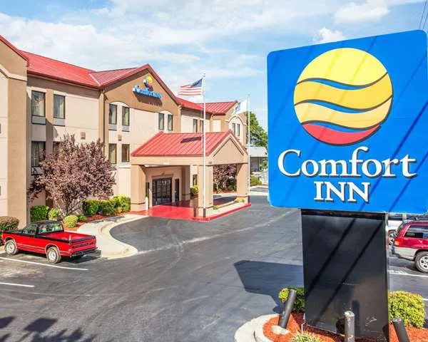Comfort Inn & Suites at Stone Mountain 4