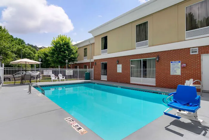 Quality Inn & Suites Decatur - Atlanta East 4