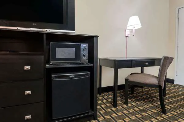 Super 8 by Wyndham Decatur/Lithonia/Atl Area 4