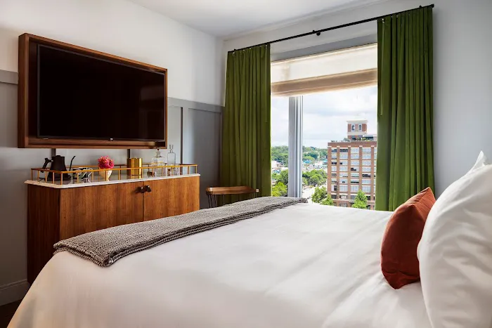 Wylie Hotel Atlanta, Tapestry Collection by Hilton 5