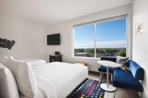 Aloft Lawrenceville Sugarloaf 4