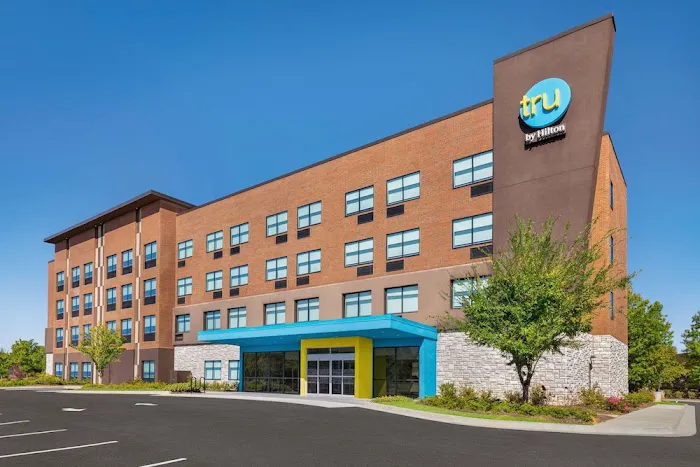 Tru by Hilton Lawrenceville Atlanta I-85 Sugarloaf 4