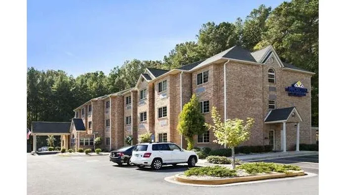 Microtel Inn & Suites by Wyndham Lithonia/Stone Mountain 4