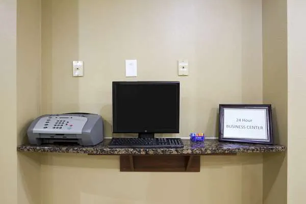 Microtel Inn & Suites by Wyndham Lithonia/Stone Mountain 4