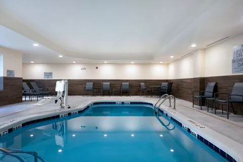 Fairfield Inn & Suites Atlanta Stonecrest 4