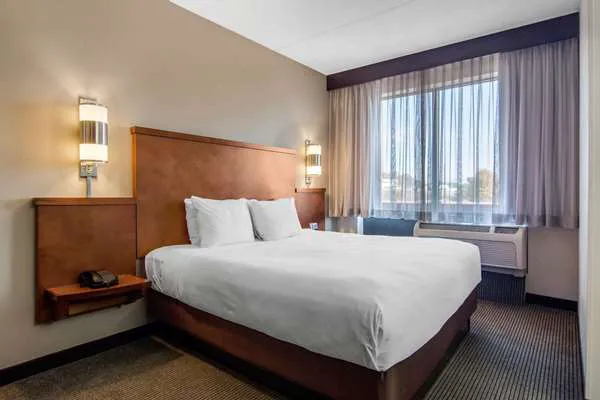 AmericInn by Wyndham Stonecrest near Atlanta 4