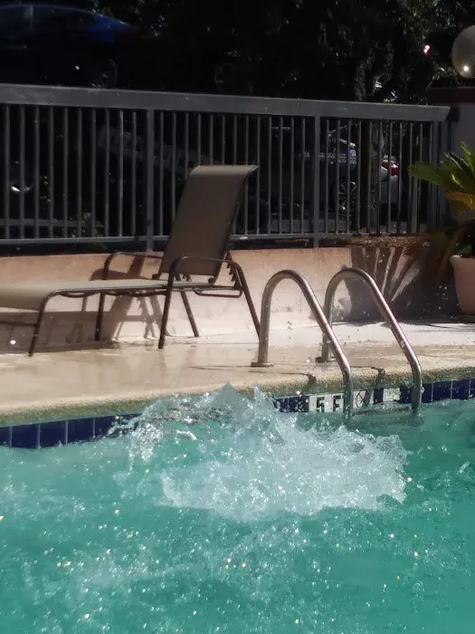 Super 8 by Wyndham Atlanta/Jonesboro Road 5