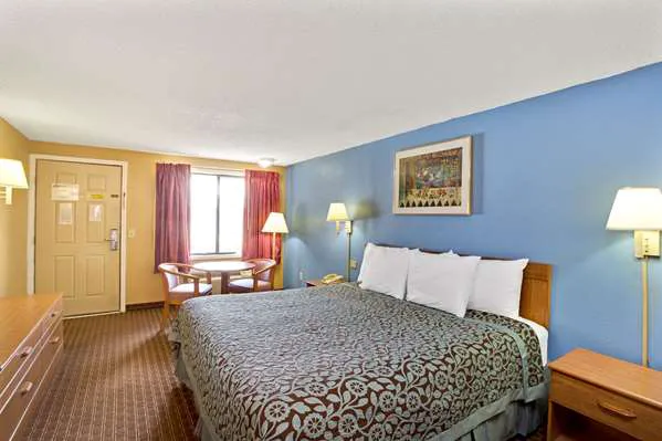Days Inn by Wyndham Lawrenceville 4