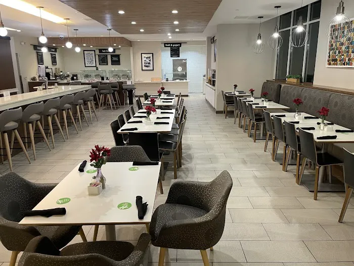 Holiday Inn Atlanta-Gas South Arena Area by IHG 4
