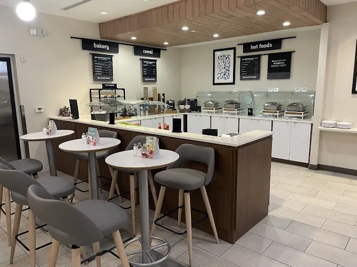 Holiday Inn Atlanta-Gas South Arena Area by IHG 4