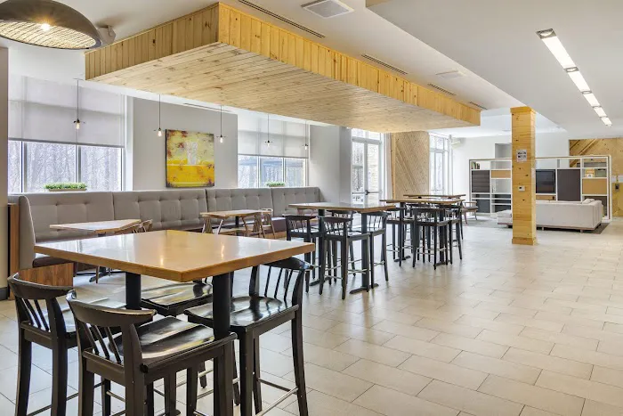Holiday Inn Atlanta-Gas South Arena Area by IHG 4