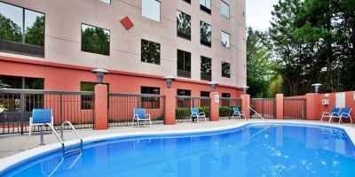 Holiday Inn Express & Suites Lawrenceville by IHG