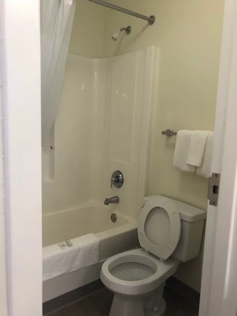 InTown Suites Extended Stay Atlanta GA - Snellville 4