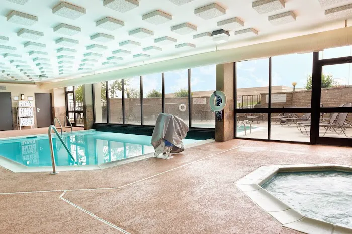 Drury Inn & Suites Atlanta Morrow 4