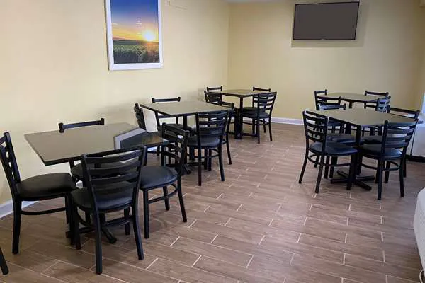 Days Inn by Wyndham Atlanta/Southlake/Morrow 4