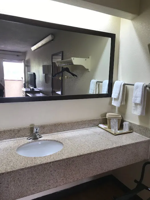 Red Roof Inn Atlanta South - Morrow 4