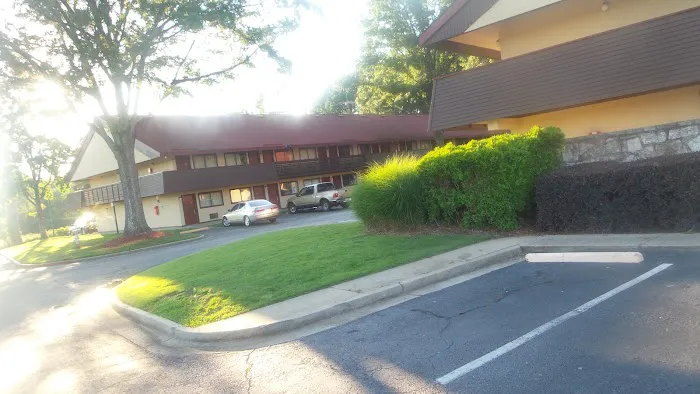 Knights Inn Morrow 4