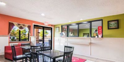 Econo Lodge Atlanta Airport East