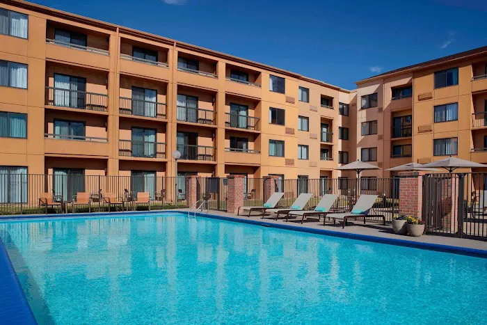 Sonesta Select Atlanta Airport North 4