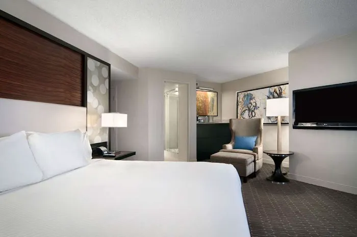 Hilton Atlanta Airport 4