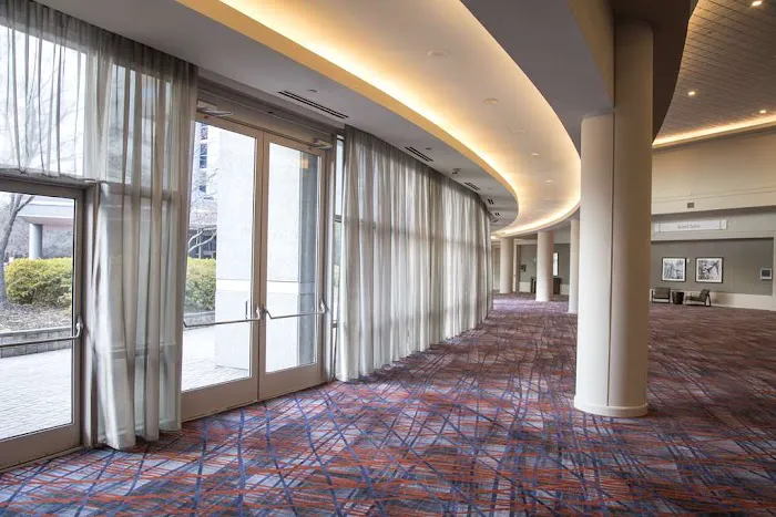 Hilton Atlanta Airport 4