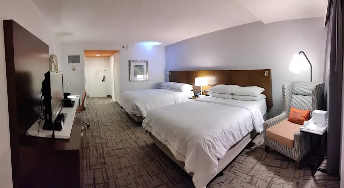 Renaissance Concourse Atlanta Airport Hotel 4