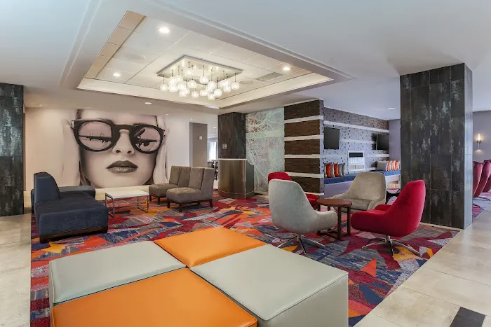 DoubleTree by Hilton Hotel Atlanta Airport 4