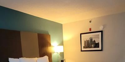 La Quinta Inn & Suites by Wyndham Atlanta Airport North