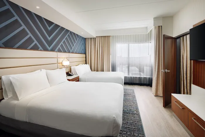 Embassy Suites by Hilton Atlanta Airport North 4