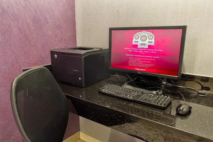 Drury Inn & Suites Atlanta Airport 4