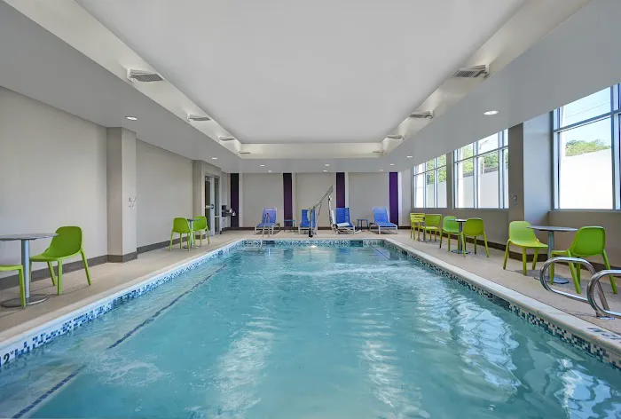 Home2 Suites by Hilton Atlanta Airport North 5