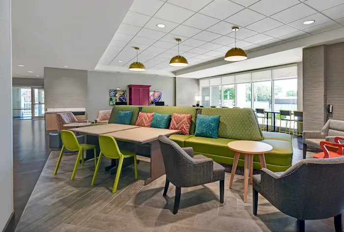 Home2 Suites by Hilton Atlanta Airport North 5