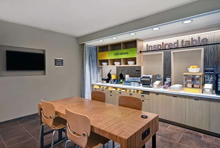 Home2 Suites by Hilton Atlanta Airport North 5