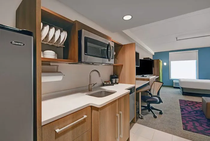 Home2 Suites by Hilton Atlanta Airport North 5