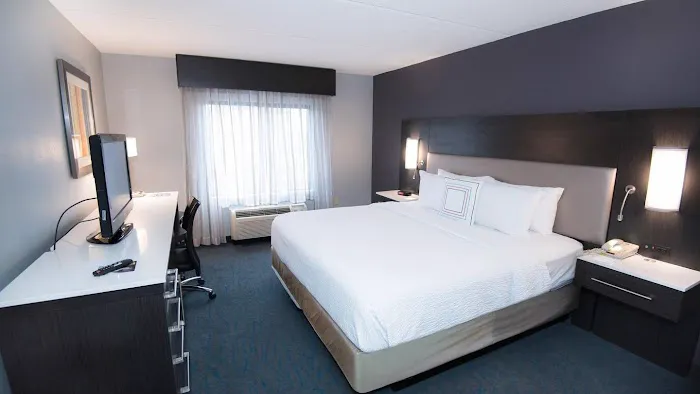 Fairfield Inn & Suites Atlanta Airport North 5